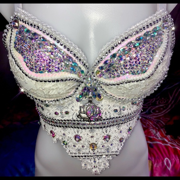 Custom Bra - Picture 4 of 7